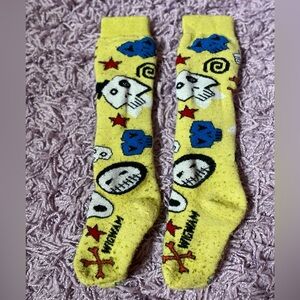 Wigwam kids ski / snowboard Socks with Skulls and Stars shoe size 1-2